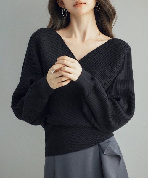 SAISON DE PAPILLON(セゾンドパピヨン)の「レディース ドルマンスリーブカシュクールニット きれいめ Vネック(ニット/セーター・レディース・ブラウン/ベージュ/チャコール/アイボリー/ブラック・M/L)」の1枚目の写真