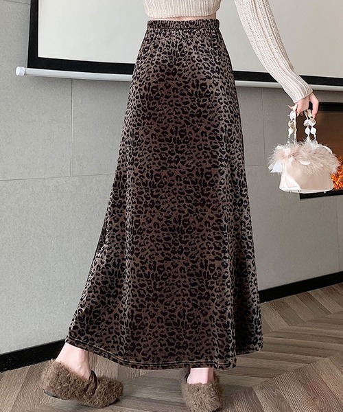 leune(ルネ)の「レオパードベロアマーメイドスカート(スカート・レディース・モカ/グレー・FREE)」の8枚目の写真