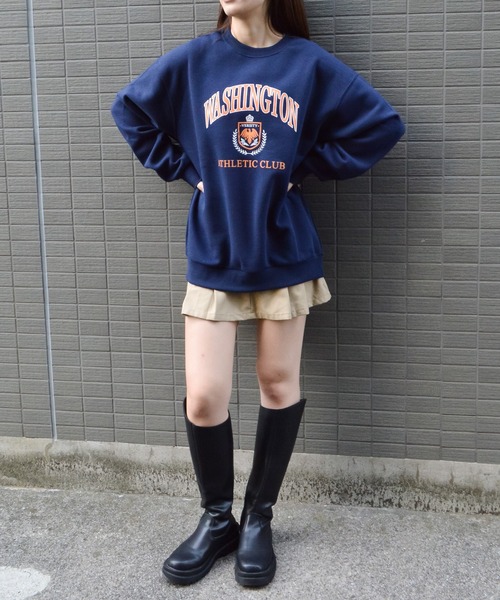 ＆soiree（アンドソワレ）の「【＆soiree】裏起毛カレッジロゴオーバーサイズトレーナー（スウェット・レディース・ダークグリーン/オフホワイト/ネイビー/ブラック・FREE）」の16枚目の写真