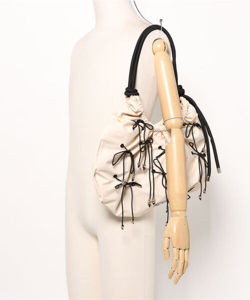 OUTDOOR PRODUCTS(アウトドアプロダクツ)の「【OUTDOOR PRODUCTS】リボンデザイン2WAYバッグ(ショルダーバッグ・メンズ・ベージュ/アイボリー/ブラック・FREE)」の8枚目の写真
