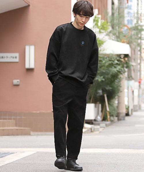 LUXSTYLE（ラグスタイル）の「薔薇刺繍ガールイラストバックプリントスエードトレーナー（スウェット・メンズ・ホワイト/ブラック・L/M）」の6枚目の写真