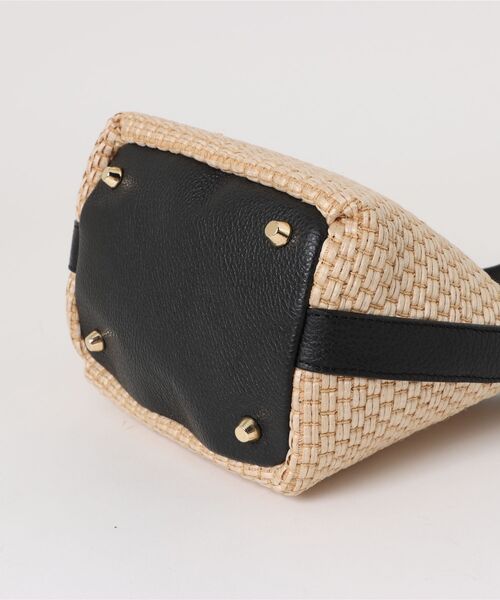 CHRISTIAN VILLA(クリスチャンヴィラ)の「【CHRISTIAN VILLA】ラフィアコンビレザーショルダーバッグ(Q56446)(ショルダーバッグ・レディース・ブラック系その他・ALL)」の3枚目の写真