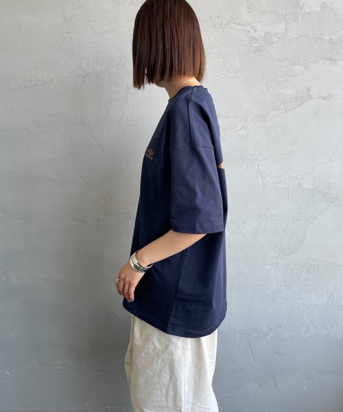 UMBRO（アンブロ）の「[UMBRO/アンブロ] 別注 ブランドロゴ バックプリントTシャツ（Tシャツ/カットソー・レディース・ネイビー/ブラック/ホワイト・XL/L/S/M）」の18枚目の写真