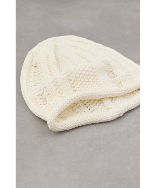 AZUL by moussy（アズールバイマウジー）の「クラッシュニットビーニー（ニットキャップ/ビーニー・レディース・グレー/アイボリー・FREE）」の6枚目の写真