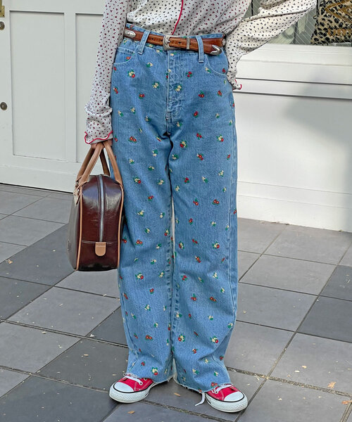 HELLO.SANFRANCISCO（ハローサンフランシスコ）の「【HELLO.SANFRANCISCO/ハローサンフランシスコ】フラワー刺繍デニム（デニムパンツ・レディース・サックスブルー・MEDIUM/SMALL/X-SMALL）」の6枚目の写真