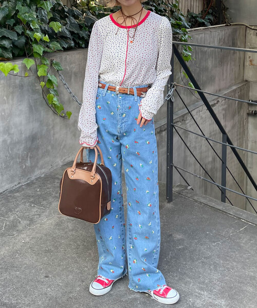 HELLO.SANFRANCISCO（ハローサンフランシスコ）の「【HELLO.SANFRANCISCO/ハローサンフランシスコ】フラワー刺繍デニム（デニムパンツ・レディース・サックスブルー・MEDIUM/SMALL/X-SMALL）」の9枚目の写真