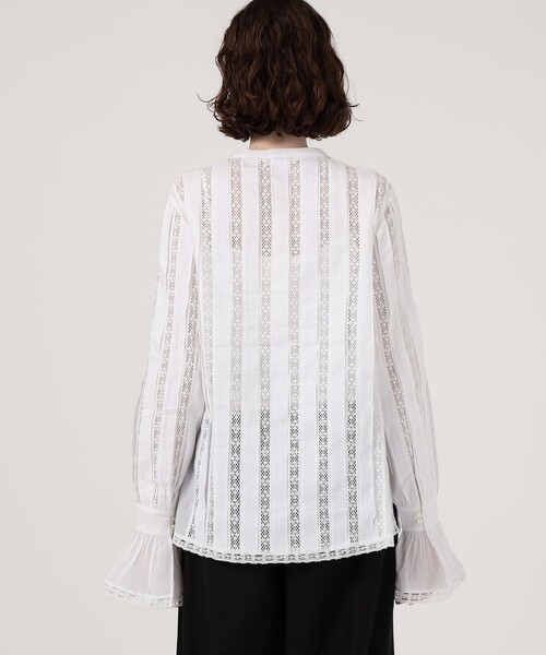 TOMORROWLAND （トゥモローランド）の「JANE GUSTAVSSON ANJA レース クルーネックシャツ（シャツ/ブラウス・レディース・ホワイト・1）」の4枚目の写真