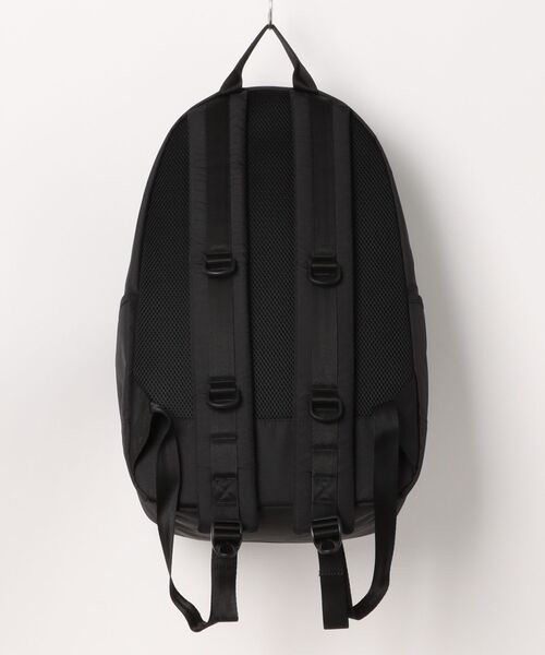 NEW ERA(ニューエラ)の「【NEW ERA/ニューエラ】LIGHT PACK RIPSTOP(バックパック/リュック・メンズ・ブラック・FREE)」の2枚目の写真