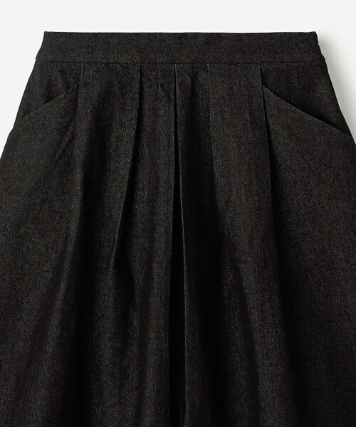 Bshop（ビショップ）の「eunoia | デニム タックスカート WOMEN（デニムスカート・レディース・ブラック・ONE）」の6枚目の写真