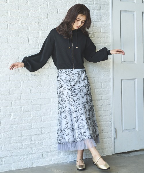 AND COUTURE（アンドクチュール）の「チュールヘムフローラルスカート（スカート・レディース・ライトグレー/ベージュ/ミント・SMALL/MEDIUM）」の4枚目の写真