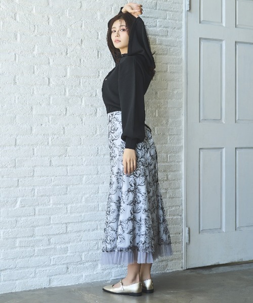 AND COUTURE（アンドクチュール）の「チュールヘムフローラルスカート（スカート・レディース・ライトグレー/ベージュ/ミント・SMALL/MEDIUM）」の5枚目の写真