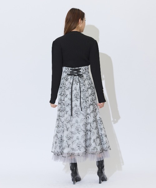 AND COUTURE（アンドクチュール）の「チュールヘムフローラルスカート（スカート・レディース・ライトグレー/ベージュ/ミント・SMALL/MEDIUM）」の9枚目の写真