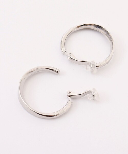 grace grace （グラスグラス）の「【grace grace/グラスグラス】ニュアンスG型イヤリング（イヤリング・レディース・ゴールド/シルバー・FREE）」の8枚目の写真