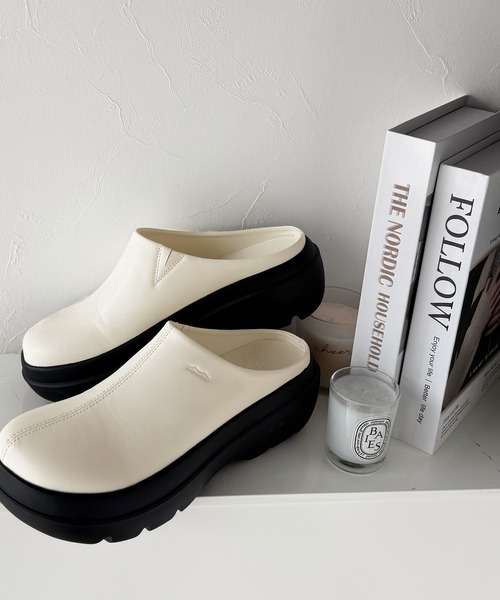 Java（ジャバ）の「【+7cmの軽量厚底】トレンド感と履きやすさ。軽量ステッチデザイン厚底サンダル《JaVaジャバコラボ》（ローファー・レディース・アイボリー/ブラック・SMALL/MEDIUM/LARGE/X-LARGE）」の12枚目の写真