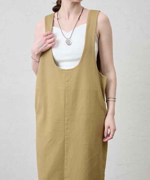 SHENERY(シーナリー)の「《シーズンムードを高めて》2WAYZIPワンピース(ワンピース・レディース・アイボリー/ブラック/キャメル・38/36)」の22枚目の写真