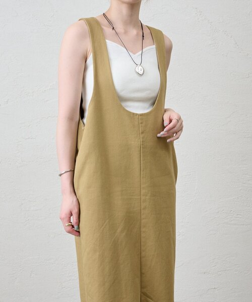 SHENERY(シーナリー)の「《シーズンムードを高めて》2WAYZIPワンピース(ワンピース・レディース・アイボリー/ブラック/キャメル・38/36)」の10枚目の写真