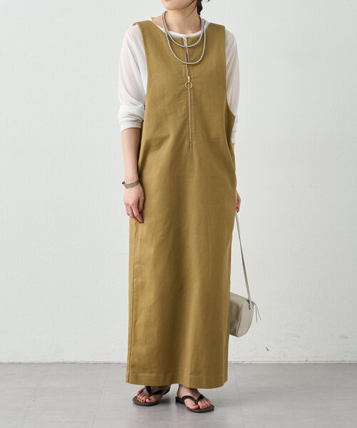 SHENERY(シーナリー)の「《シーズンムードを高めて》2WAYZIPワンピース(ワンピース・レディース・アイボリー/ブラック/キャメル・38/36)」の13枚目の写真