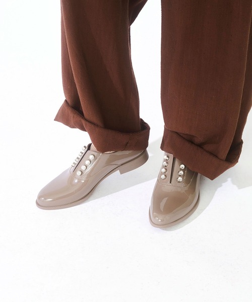 TEMPERATE（テンパレイト）の「TEMPERATE / テンパレイト ONYX（レイン対応）（ローファー・レディース・グレー/ブラック/チョコ・36/37/38/39/40）」の2枚目の写真