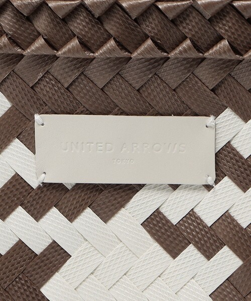 UNITED ARROWS（ユナイテッドアローズ）の「テープ メッシュ トートバッグ（かごバッグ・レディース・ブラック/モカ/ケリーグリーン・FREE）」の13枚目の写真