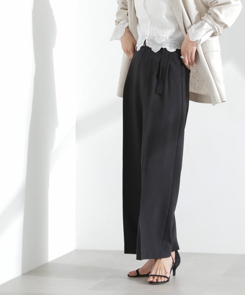 NANO universe（ナノユニバース）の「メランジドライ ベルト付きタックワイドパンツ(セットアップ可)（スラックス・レディース・ブラック/ライトベージュ/ライトブルー・S/M）」の18枚目の写真