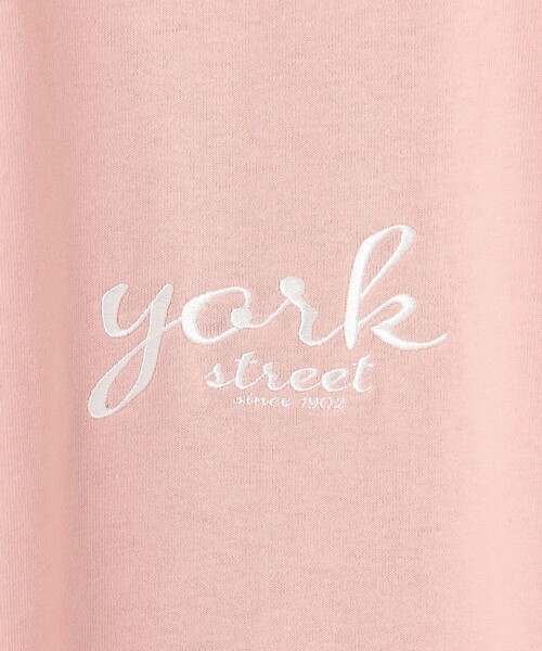 J.PRESS YORK STREET(ジェイプレスヨークストリート)の「【WOMEN】ベーシックロゴ Tシャツ(Tシャツ/カットソー・レディース・ホワイト系/ブラック系/ピンク系/ライトグリーン系・F)」の6枚目の写真