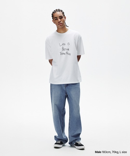 MAHAGRID(マハグリッド)の「『mahagrid/マハグリッド』 GRUNGE DOODLE TEE /グランジドゥードゥル 半袖Tシャツ(Tシャツ/カットソー・メンズ・ホワイト/チャコールグレー・M/L)」の5枚目の写真