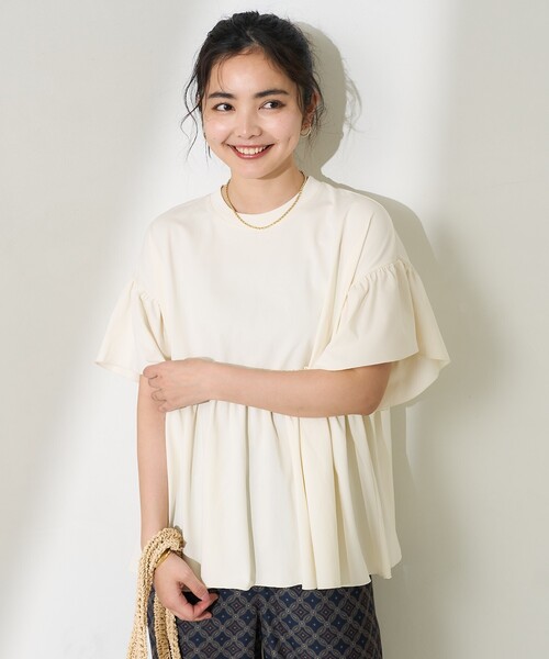プリーツプリーズPLEATSPLEASE 半袖Tシャツ かわいい豚さんプリンセス プリーツプリーズPLEATSPLEASE 半袖Tシャツ かわいい豚さん