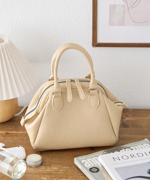 DISCOAT（ディスコート）の「フレームソフトボストンバッグ（ボストンバッグ・レディース・ブラック/ブラウン/ベージュ・FREE）」の3枚目の写真