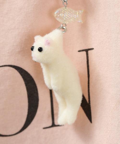 セール】にゃー つままれ子猫 チャーム キーホルダー（チャーム