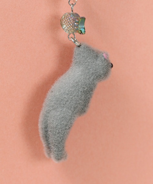 にゃー つままれ子猫 チャーム キーホルダー（チャーム