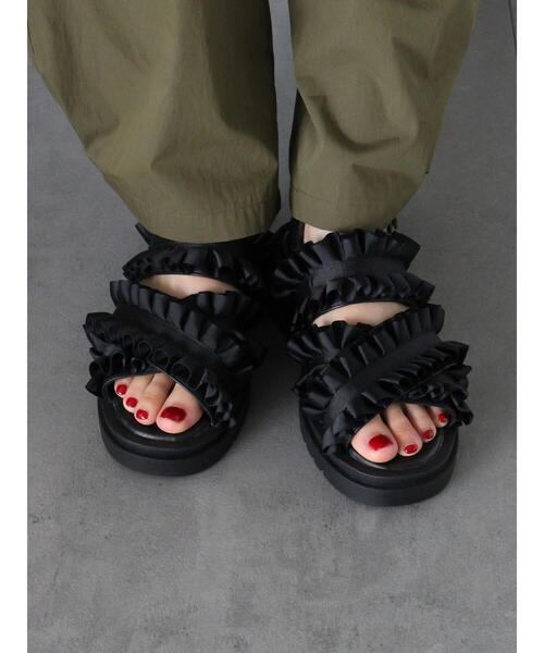 ehka sopo（エヘカソポ）の「フリルサンダル（サンダル・レディース・ブラック/キナリ/グリーン・L/M）」の19枚目の写真