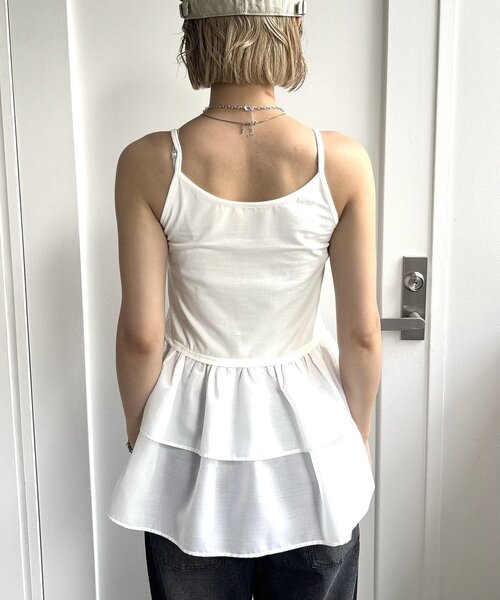 WHO'S WHO gallery（フーズフーギャラリー）の「フリルヘムキャミ（キャミソール・レディース・ブラック/オフホワイト・FREE）」の12枚目の写真