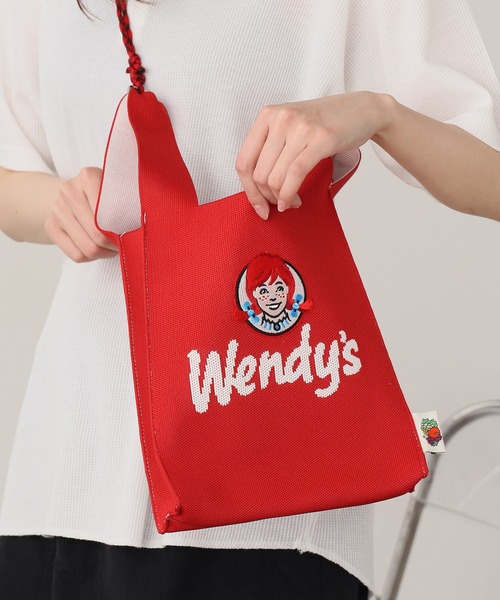 FRUIT OF THE LOOM(フルーツオブザルーム)の「FRUIT OF THE LOOM/フルーツオブザルーム WENDY’S MINI SHOULDER BAG ショルダーバッグ(ショルダーバッグ・メンズ・ブラック/レッド・FREE)」の1枚目の写真