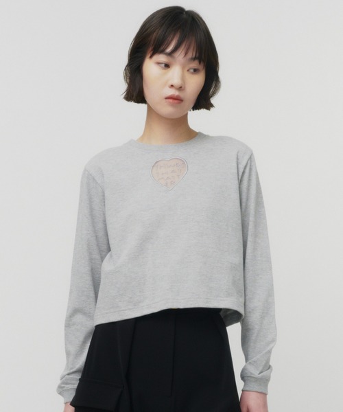 THINGS THAT MATTER（シングス ザット マター）の「TONDABAYASHI RAN × HEART CROPPED LONG SLEEVE T-SHIRT / ハートクロップドロングスリーブTシャツ（Tシャツ/カットソー・レディース・グレー/ホワイト/ブラック・FREE）」の6枚目の写真