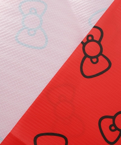 Me%（ミィパーセント）の「【HELLO KITTY】レジャーシート 319769（アウトドアグッズ・レディース・ブラック/アイボリー/レッド・FREE）」の5枚目の写真