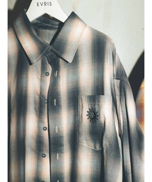 EVRIS(エヴリス)の「SUNNYチェックオーバーサイズシャツ(シャツ/ブラウス・レディース・レッド/ブラック/イエロー・FREE)」の18枚目の写真