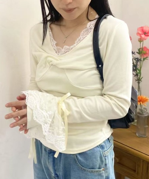 mebole(メボレ)の「ベルスリーブレースVネックトップス(Tシャツ/カットソー・レディース・アイボリー・FREE)」の13枚目の写真
