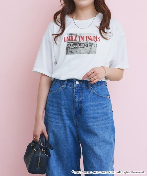 Pierrot（ピエロ）の「【EMILY IN PARIS】ロゴTシャツ（Tシャツ/カットソー・レディース・オフホワイト/ホワイト系その他・M/L）」の8枚目の写真