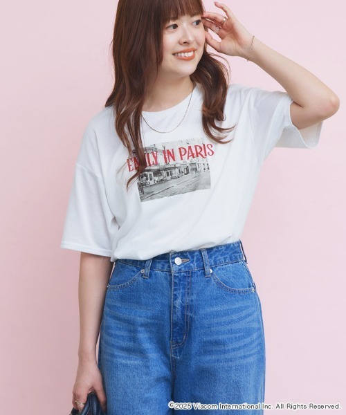 Pierrot（ピエロ）の「【EMILY IN PARIS】ロゴTシャツ（Tシャツ/カットソー・レディース・オフホワイト/ホワイト系その他・M/L）」の10枚目の写真