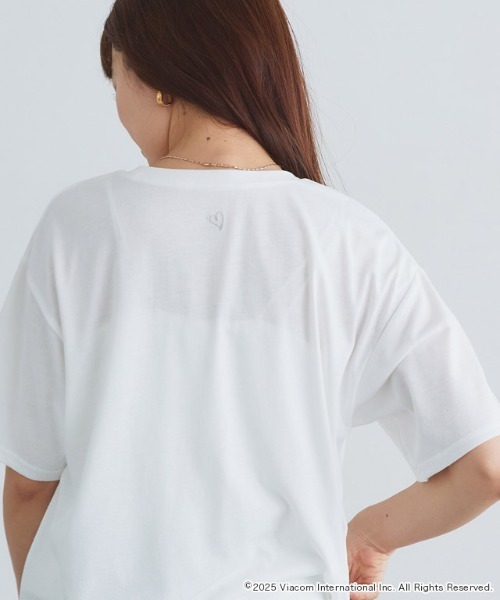 Pierrot（ピエロ）の「【EMILY IN PARIS】ロゴTシャツ（Tシャツ/カットソー・レディース・オフホワイト/ホワイト系その他・M/L）」の15枚目の写真