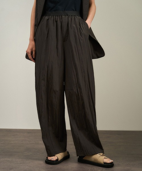 SALON adam et rope'（サロン アダム エ ロペ）の「ウールナイロンワッシャーパンツ（その他パンツ・レディース・ブラウン/ブラック・FREE）」の15枚目の写真