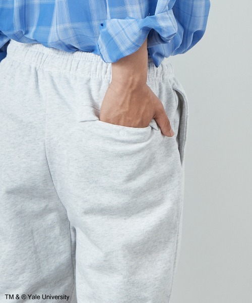 JEANS FACTORY （ジーンズファクトリー）の「[YALE/イェール] YALE カレッジロゴプリント スウェットショートパンツ（その他パンツ・メンズ・グレー/ネイビー・M/L）」の18枚目の写真