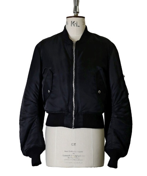 JOHN LAWRENCE SULLIVAN（ジョンローレンスサリバン）の「JOHN LAWRENCE SULLIVAN NYLON MASSIVE ROUNDED SLEEVE BOMBER JACKET (1B009-0325-13)（その他アウター・メンズ・ボルドー/ブラック・48/46）」の8枚目の写真