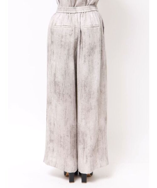TONAL(トーナル)の「ニュアンス柄ワイドパンツ(その他パンツ・レディース・グレー/ブラウン・MEDIUM)」の12枚目の写真