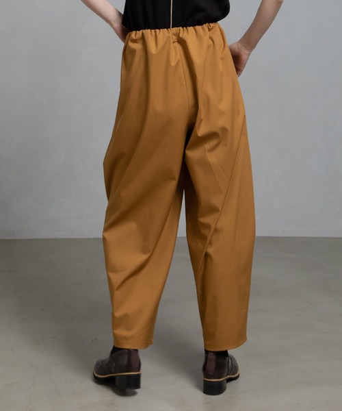 MARECHAL TERRE（マルシャルテル）の「【UV機能付き】タックギャザーセミワイドパンツ（その他パンツ・レディース・チャコールグレー/キャメル/カーキ/ライトベージュ/ブラック・LARGE/MEDIUM/SMALL）」の8枚目の写真