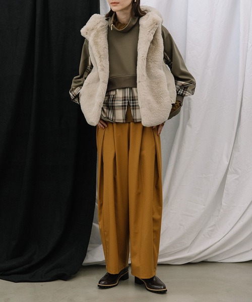 MARECHAL TERRE（マルシャルテル）の「【UV機能付き】タックギャザーセミワイドパンツ（その他パンツ・レディース・チャコールグレー/キャメル/カーキ/ライトベージュ/ブラック・LARGE/MEDIUM/SMALL）」の12枚目の写真