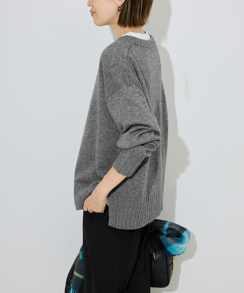 SLOBE IENA（スローブイエナ）の「刺しゅうロゴニット（ニット/セーター・レディース・チャコールグレー/ブラウン・FREE）」の9枚目の写真
