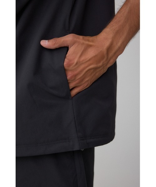 AZUL by moussy（アズールバイマウジー）の「ポケットデザイン布帛セットアップ（Tシャツ/カットソー・メンズ・グレー/ブラック/ダークネイビー・MEDIUM/LARGE）」の13枚目の写真