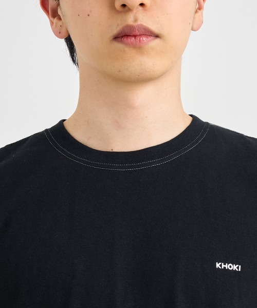 KHOKI(コッキ)の「【KHOKI / コッキ】Printed T-shirt(Tシャツ/カットソー・メンズ・ブルー/ブラック/ホワイト・2/4/3)」の7枚目の写真