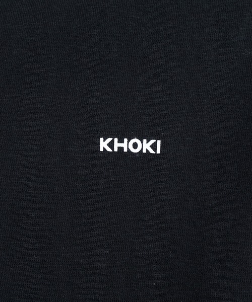 KHOKI(コッキ)の「【KHOKI / コッキ】Printed T-shirt(Tシャツ/カットソー・メンズ・ブルー/ブラック/ホワイト・2/4/3)」の4枚目の写真